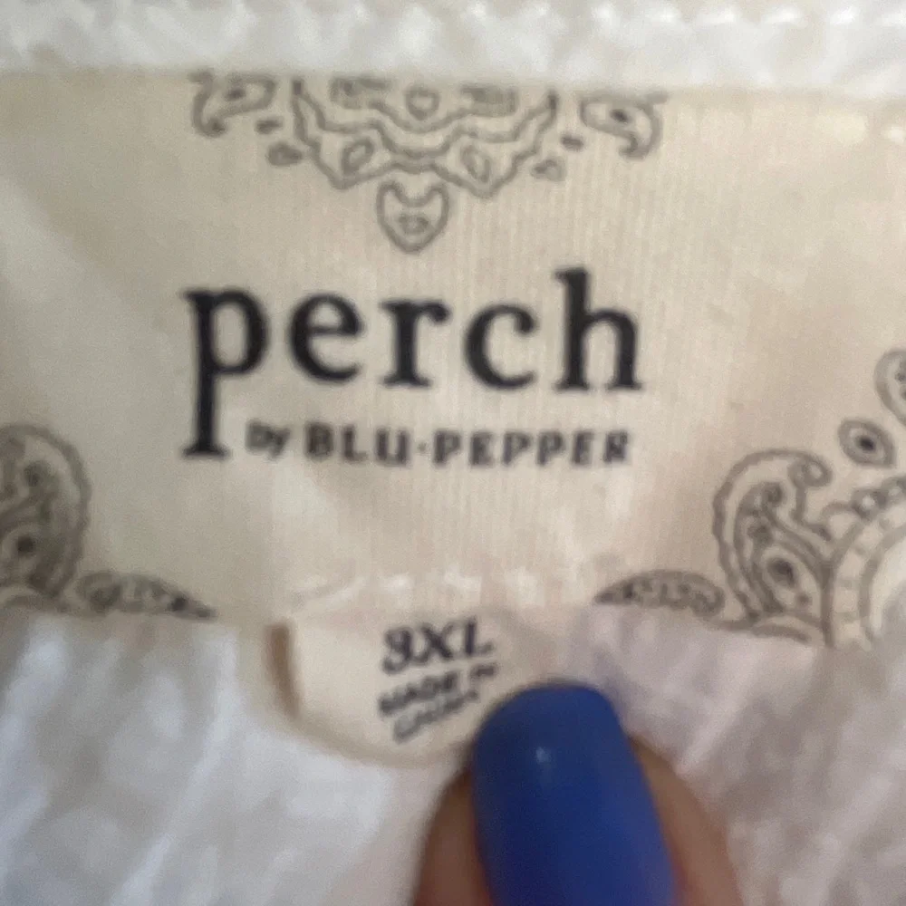 Perch by Blu Pepper White Blouse with Colorful Embroidery Size 3XL - Picture 2 of 6